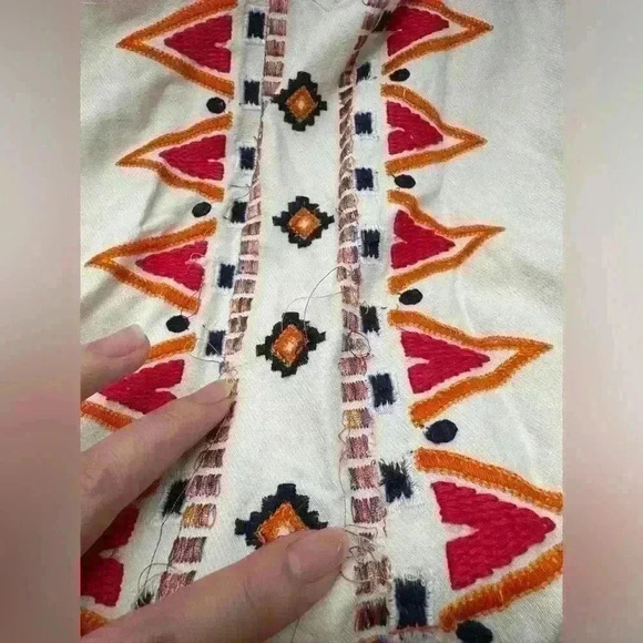 ANTHROPOLOGIE | Reagan Embroidered Shift Dress Akemi + Kin | Sz 4 - Picture 3 of 6